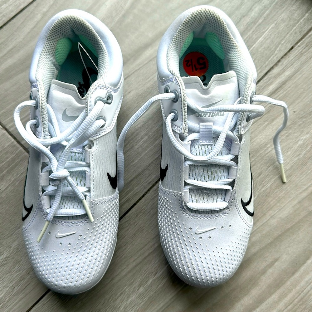 Women’s Nike Hyperdiamond 4 Pro MCS 5.5, white💕